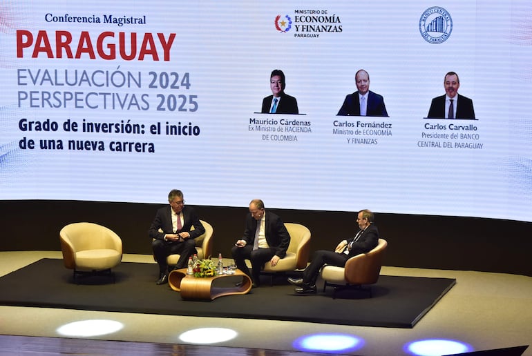 El gobierno evaluó el año 2024 y anunció las perspectivas económicas para 2025, en un evento llevado a cabo este lunes en el BCP.