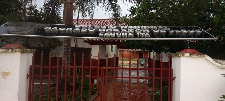 El Colegio Nacional sagrado Corazón de Jesús de Laguna Itá y otras 40 viviendas sufrieron daños a raíz del temporal.
