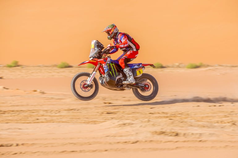 El norteamericano Ricky Brabec con su Honda.