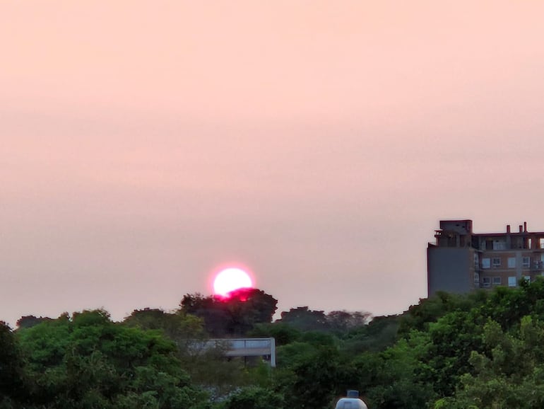 Amanece en Villa Aurelia, Asunción.