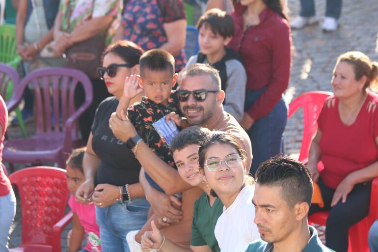 Importante concurrencia de fieles en la Basílica de Caacupé.