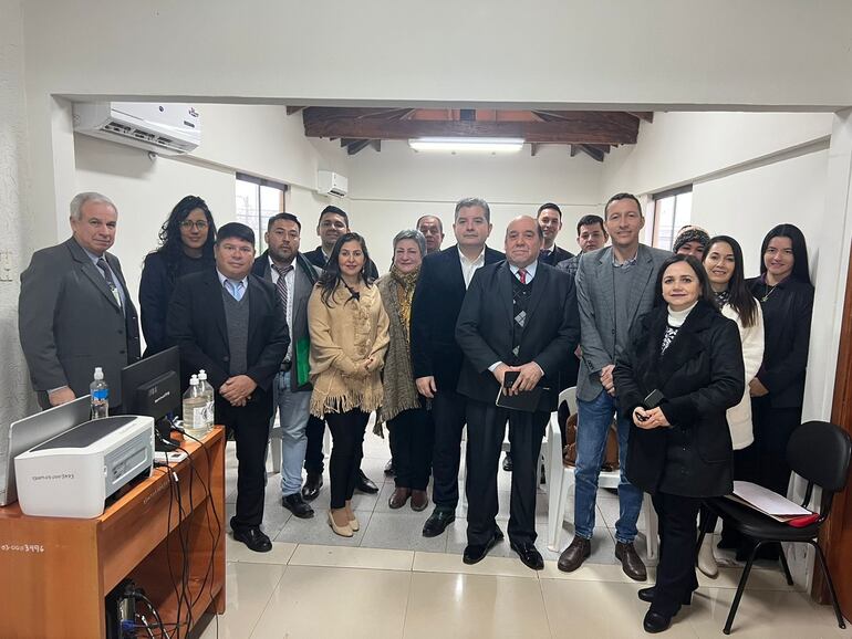 Autoridades de la Circunscripción Judicial de Canindeyú y abogados de Curuguaty se reunieron sobre inasistencia de jueces y funcionarios, tras denuncia del Colegio de Abogados del lugar