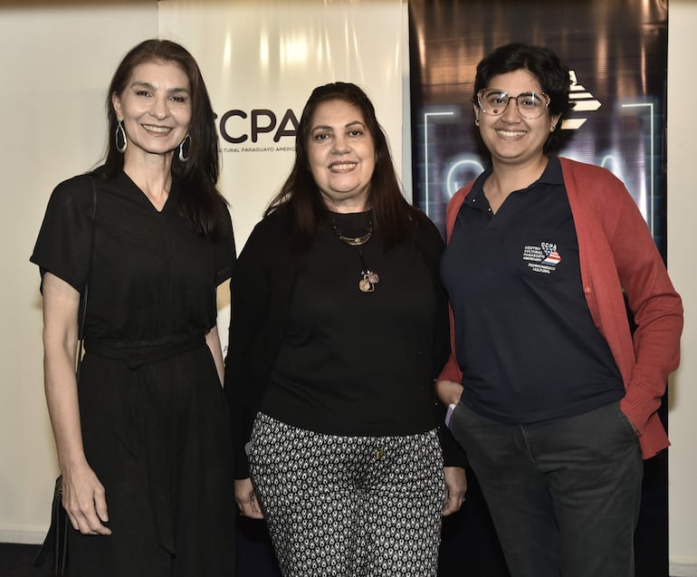 Graciela Meza, María Cristina Pappalardo y Sandra Galeano.