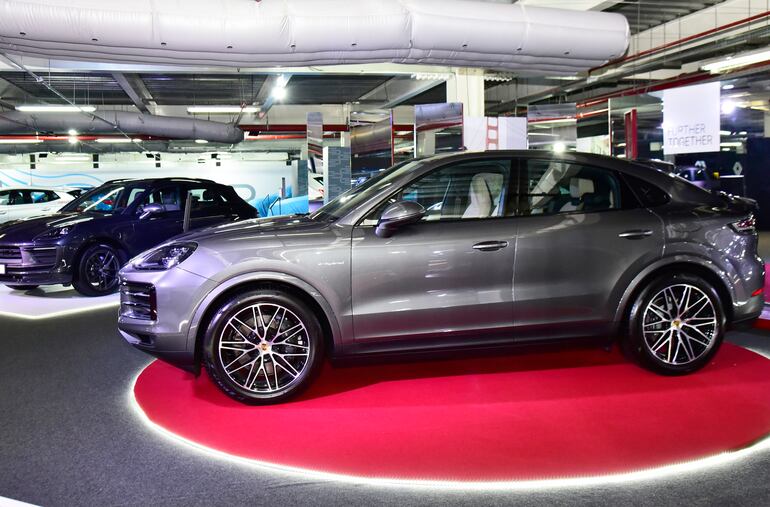 Vehículos SUV Deportivos de alta gama, como este Porsche Cayenne 2024, son algunas de las atractivas novedades en la Cadam.