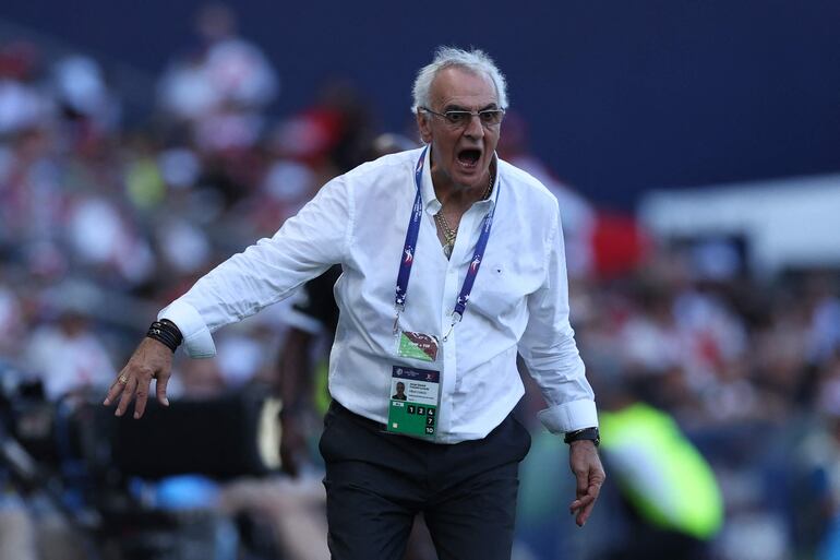 Jorge Fossati, entrenador de Perú