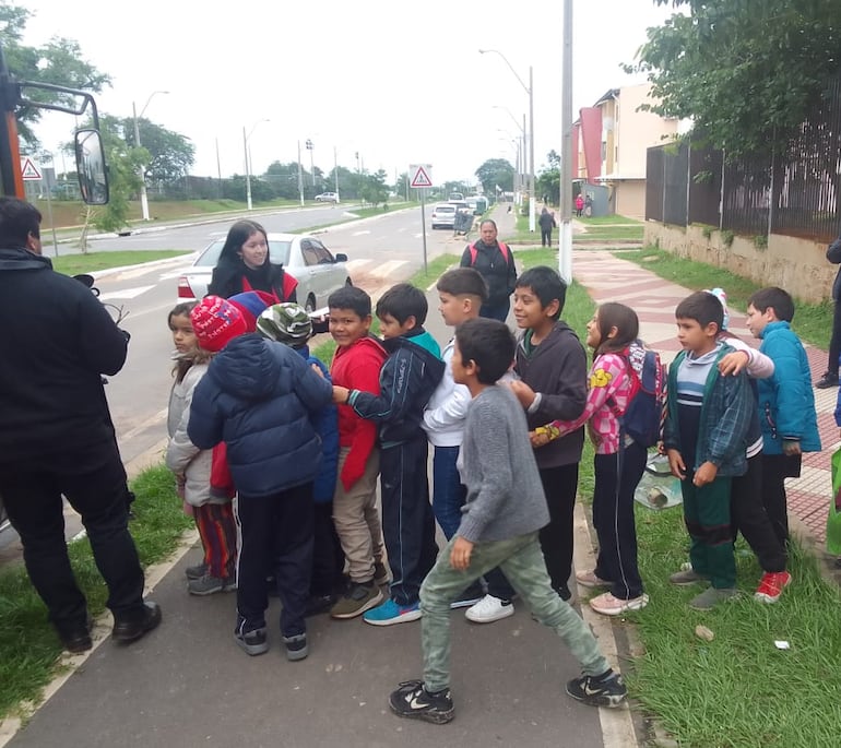 Los niños fueron hoy al museo de Bellas Artes en compañía de "Mapa".