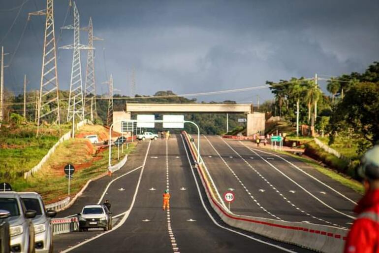 Pobladores de Atyrá y Caacupé se quedan sin accesos por las obras de ampliación de la ruta PY02