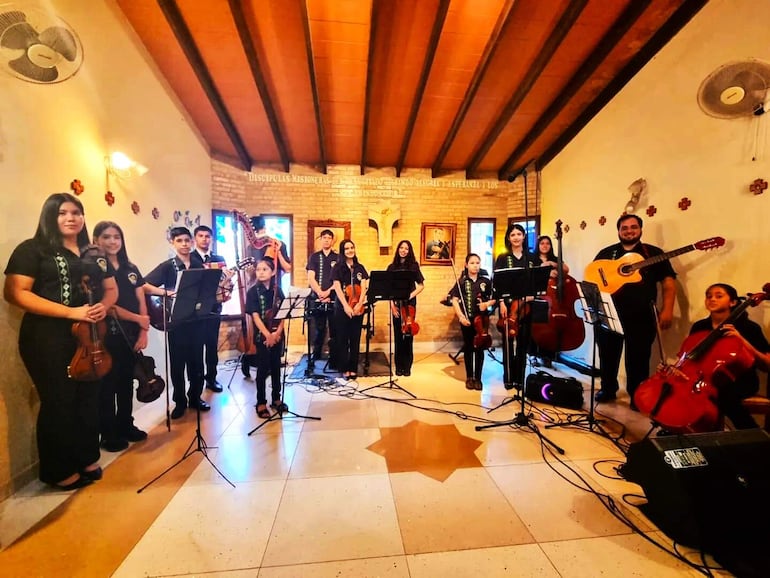 La orquesta juvenil de la Escuela Villa del Sol, que será anfitriona del mega festival.