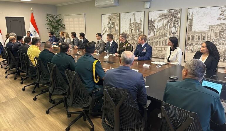 Santiago Peña recibió ayer a Ricardo Pita, director del Subcomité del Hemisferio Occidental de la Cámara de Representantes de EE.UU.