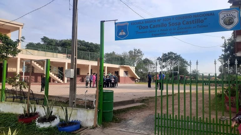 Falta regularizar ocupación de la escuela-colegio N°3324 Don Camilo Sosa, de la compañía Espartillar de Carapeguá.