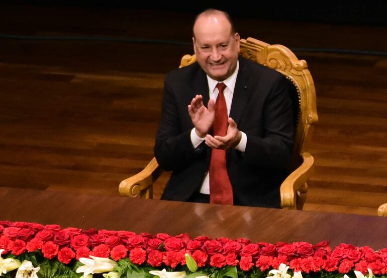 El presidente del Senado, Óscar Salomón (ANR, FR), asistió al acto de proclamación de senadores y de la dupla presidencial electa.