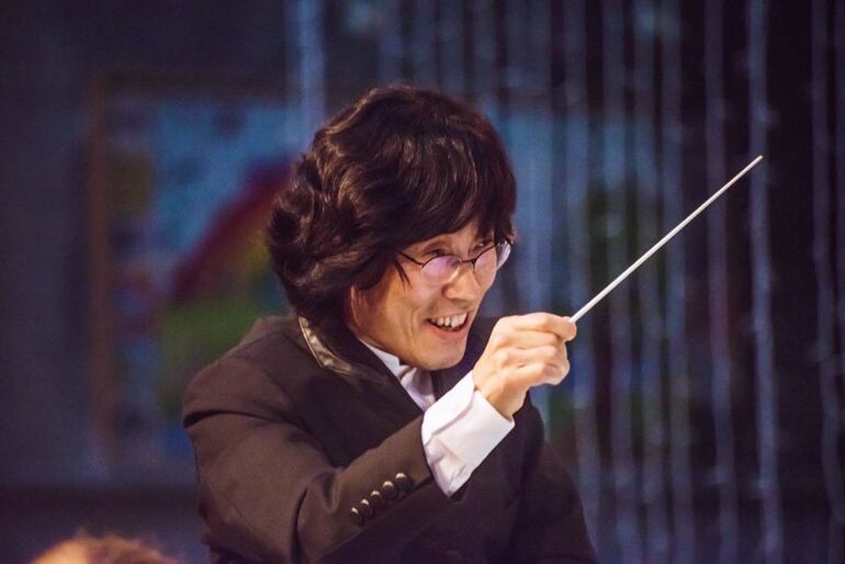 Maestro coreano.