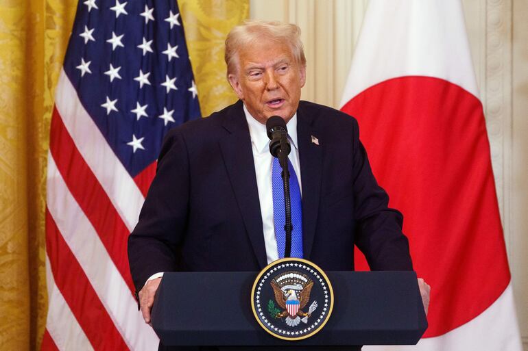 El presidente estadounidense, Donald Trump, habla durante una rueda de prensa con el primer ministro de Japón, Ishiba Shigeru, en la Casa Blanca, Washington, DC, EE.UU.