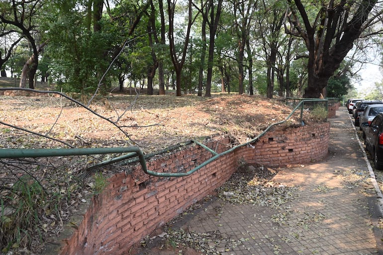 Así se encontraba ayer el parque Carlos A. López.