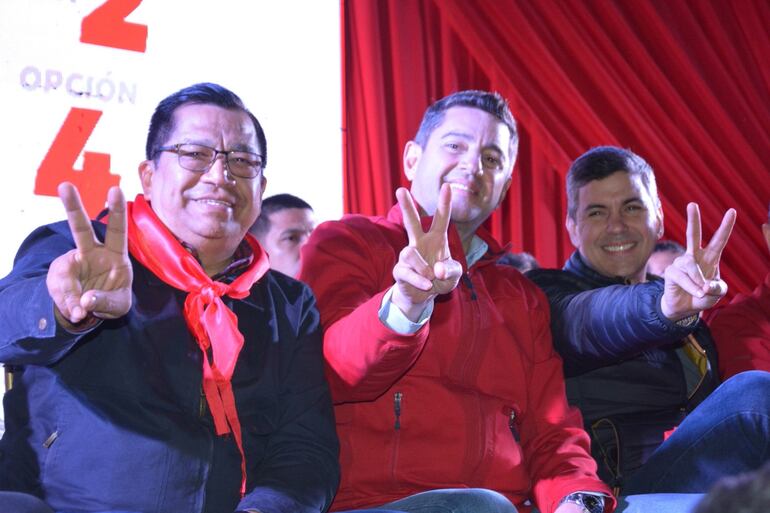 Tadeo Rojas, Pedro Alliana y Santiago Peña, durante la campaña electoral.