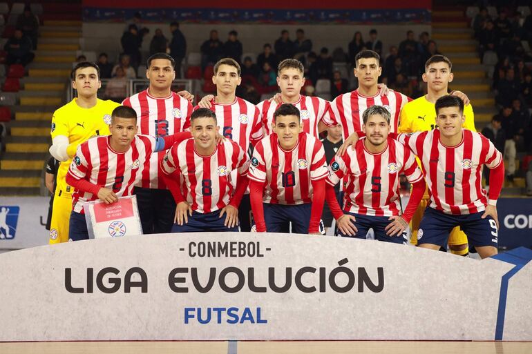 Albirroja Absoluta, que tuvo una victoria en cuatro presentaciones por la Liga Evolución, en Chile.