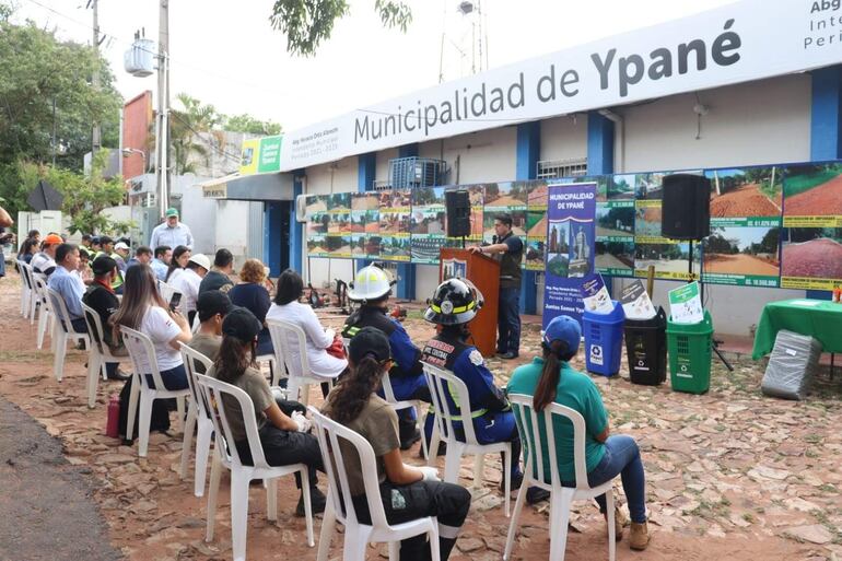 Ante casos de dengue lanzan plan de contingencia en varios municipios de Central. La foto corresponde a la municipalidad de Ypané.
