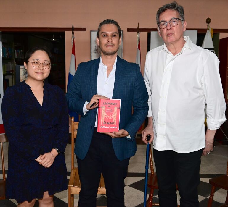 Silvia Jung, Marco Augusto Ferreira y Félix Toranzos.