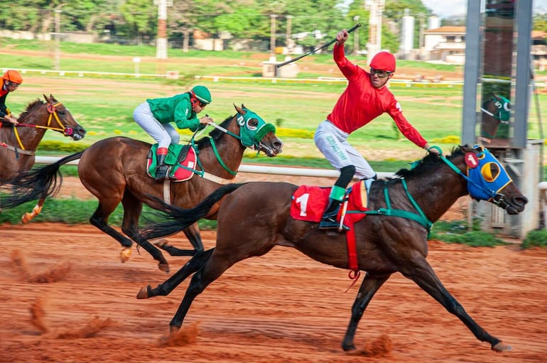 El jockey Javier Portillo es el ganador del galardón Mejor Aprendiz del 2023.