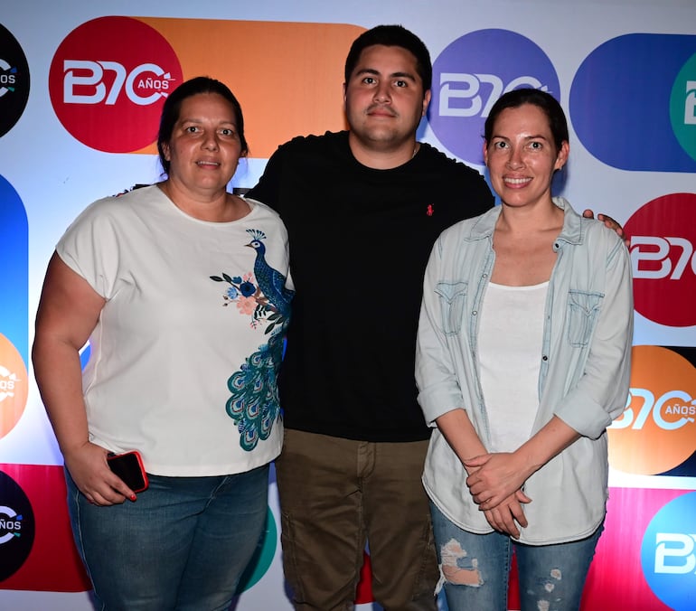 Sandra Biedermann, Vicente Biedermann y Sonia Biedermann. 