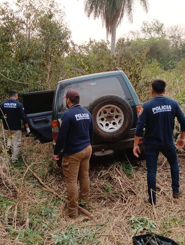 Los intervinientes realizaron un trabajo de inteligencia y los que hurtaron las camionetas se vieron obligados a abandonar en una zona boscosa.