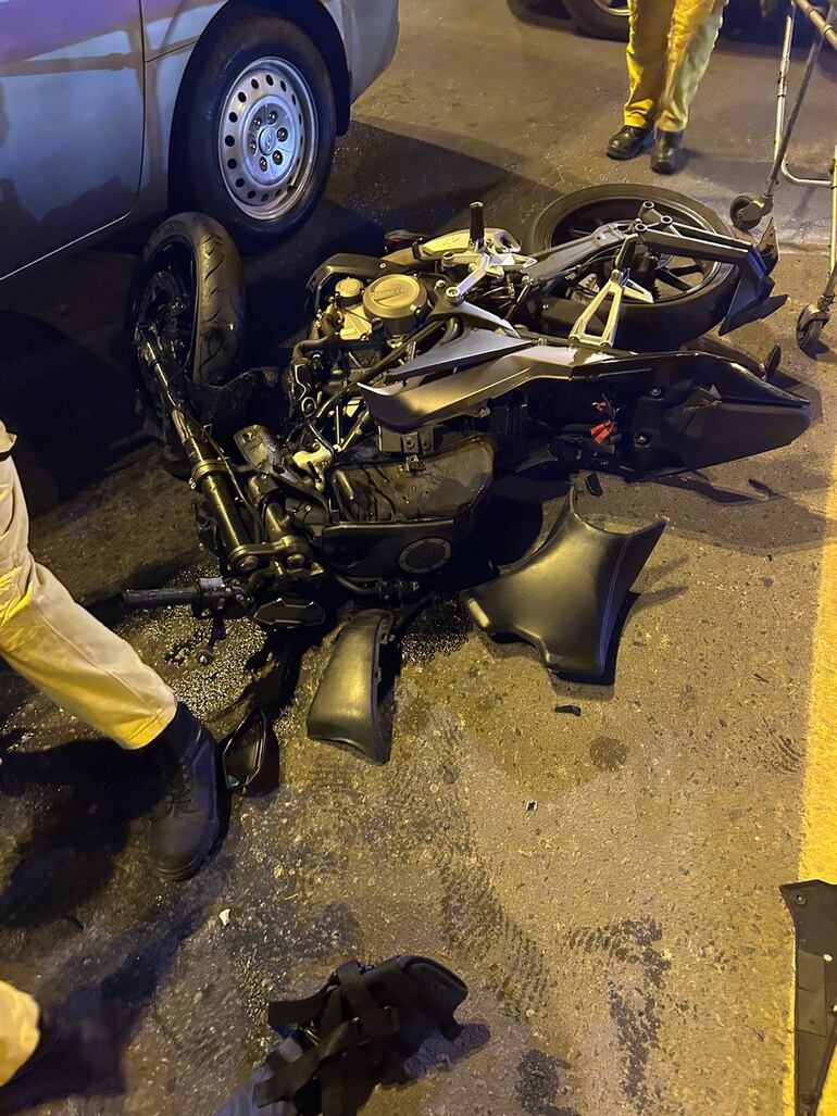 Así quedó la motocicleta del fallecido.