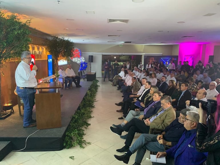 El titular de la UIP, Ing. Enrique Duarte, durante el lanzamiento de la Expo 2023, este jueves por la noche, en el local del gremio industrial.