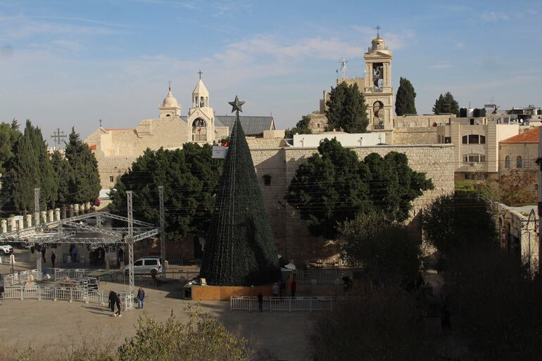 Vista de Belén, con la céntrica Plaza del Pesebre y la Basílica de la Natividad en el fondo.