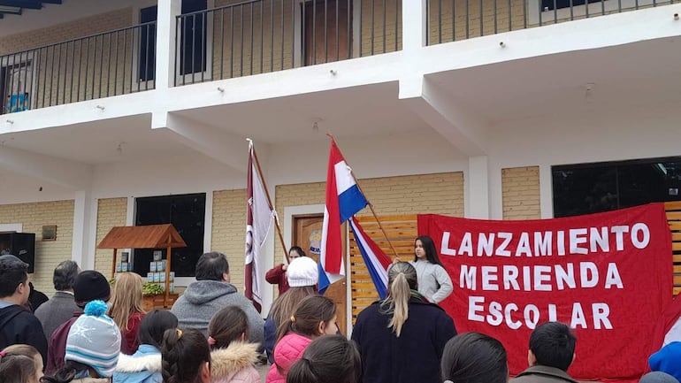 
El acto de lanzamiento se realizó en la escuela básica N° 4.417 Braulio Dinatale 