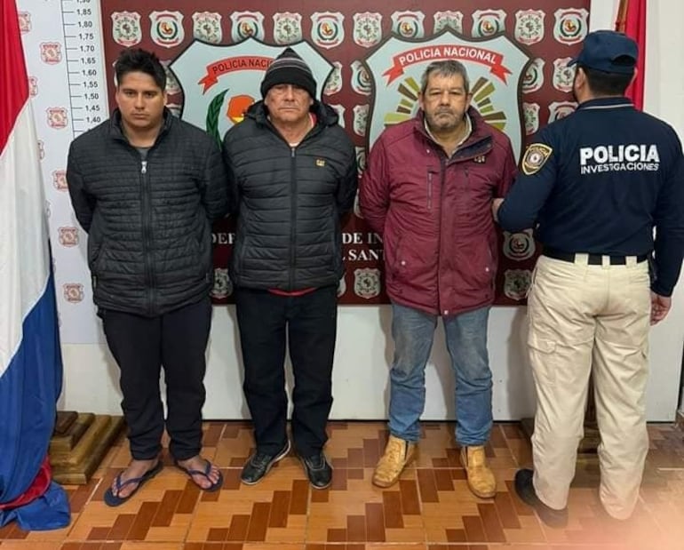 Los tres procesados fueron trasladados a la base del Departamento de Investigaciones, filial Santa Rita.