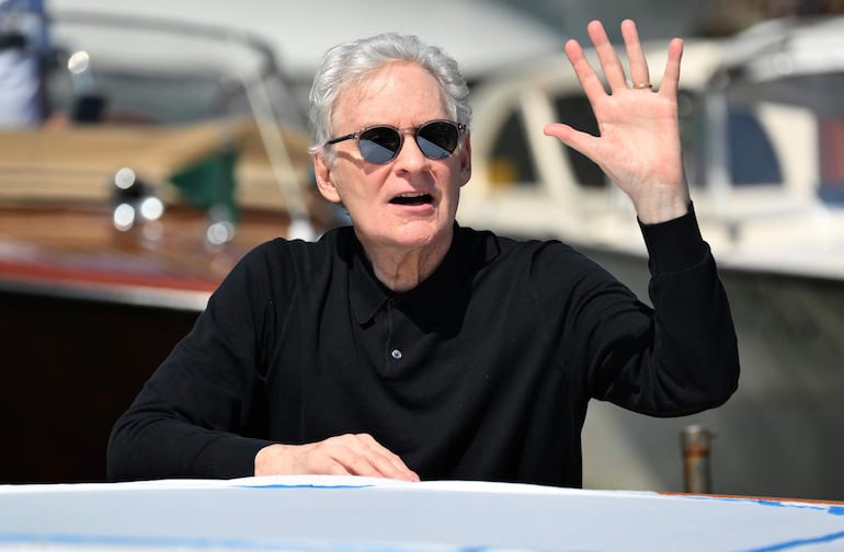 El actor estadounidense Kevin Kline arriba al Lido Beach durante el Festival de Cine de Venecia. (EFE/EPA/ETTORE FERRARI)
