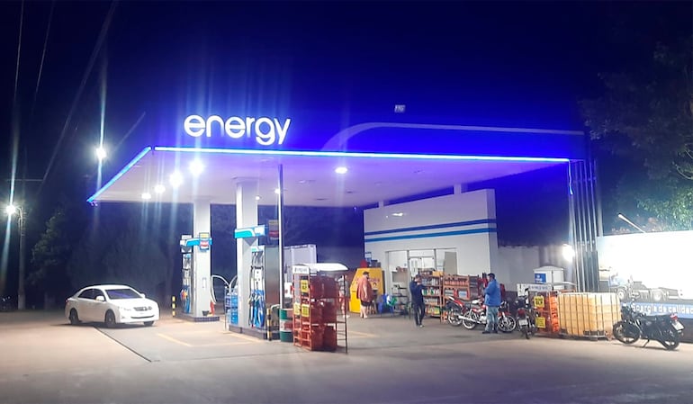 La estación de servicios Energy de Santaní, donde ocurrieron el asalto y enfrentamiento.