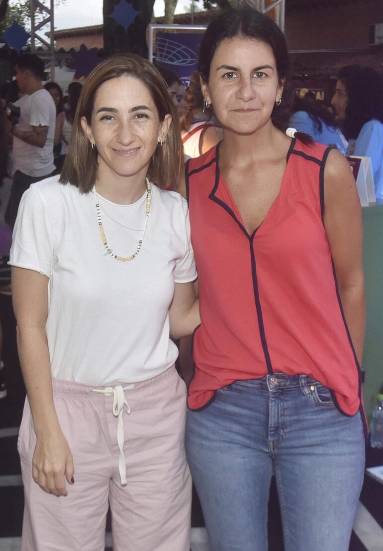 Cinzia Rosini y Mariela Uriarte.