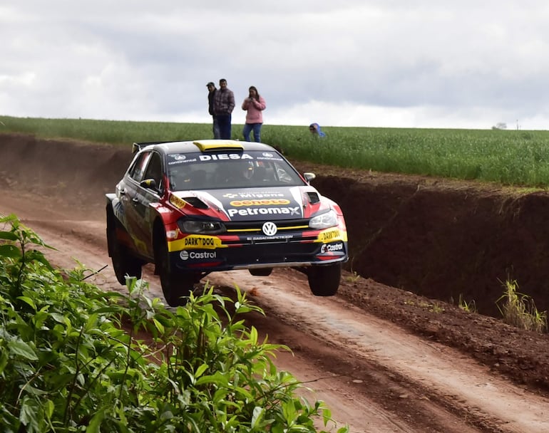 Gustavo Saba y Fernando Mussano buscarán el triunfo en el Rally del Paraguay.