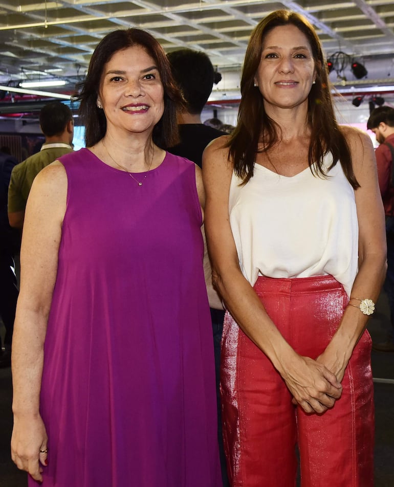 María del Mar Dos Santos y Sofía Carrizosa.