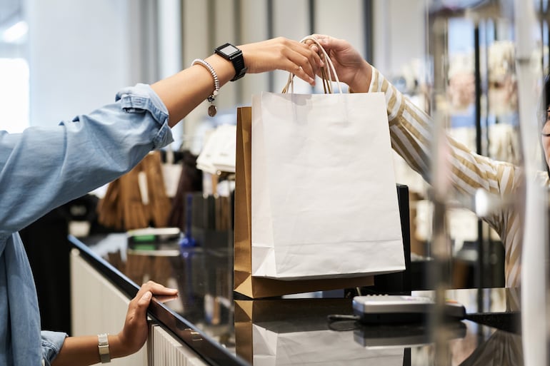 Imagen ilustrativa: compras en un centro comercial.