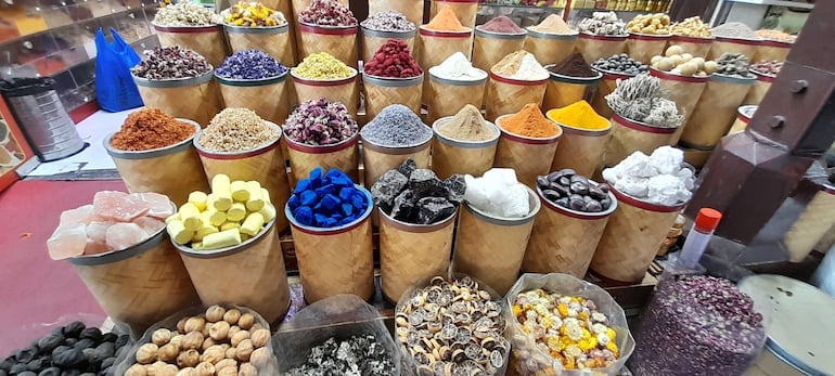 Mercado de las especias en Dubái. Allí se disfruta de los más ricos aromas del mundo.