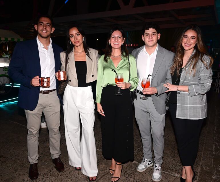 Carlos Cubas, Cecilia Ruiz Díaz, Giselle Iglesias, Marcelo Cañete y Antonella Troche.