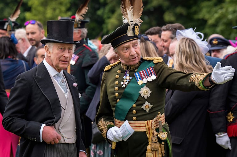 El rey británico Carlos III se mostró de muy buen ánimo en Escocia.
(Jane Barlow / POOL / AFP)