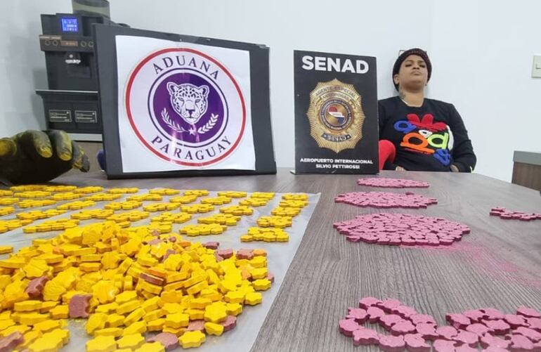 La dominicana Violeydis Angelita Suero García fue detenida a su llegada al país, con casi 12 mil pastillas de éxtasis. Fue en mayo del año pasado, en el aeropuerto Silvio Pettirossi.