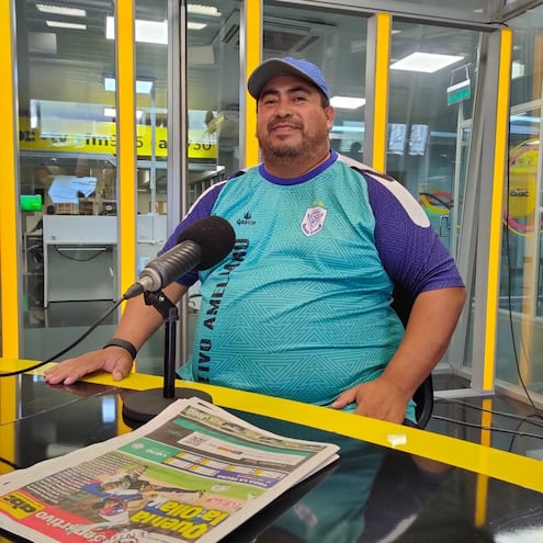 El paraguayo Humberto García, entrenador de Sportivo Ameliano, en los estudios de ABC Cardinal.