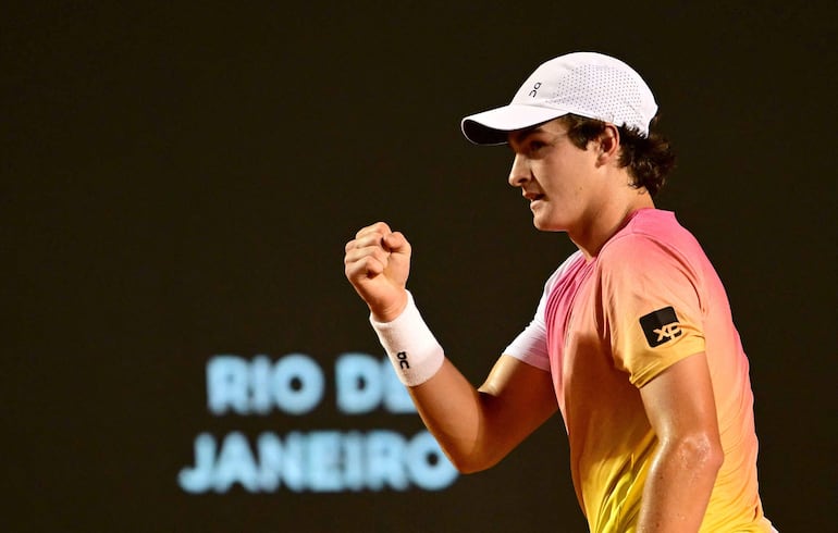 El juvenil brasileño Joao Fonseca (18 años y 80 del mundo) fue finalista el año pasado del Paraguay Open en su primera edición, cediendo con su compatriota Gustavo Heide.