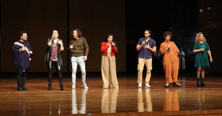 Dani Meza, Melissa Hicks, Enrique Zayas, Jennifer Hicks, Néstor López, Miguel Narváez y Susana Zaldívar son algunos de los que se presentarán en este show.