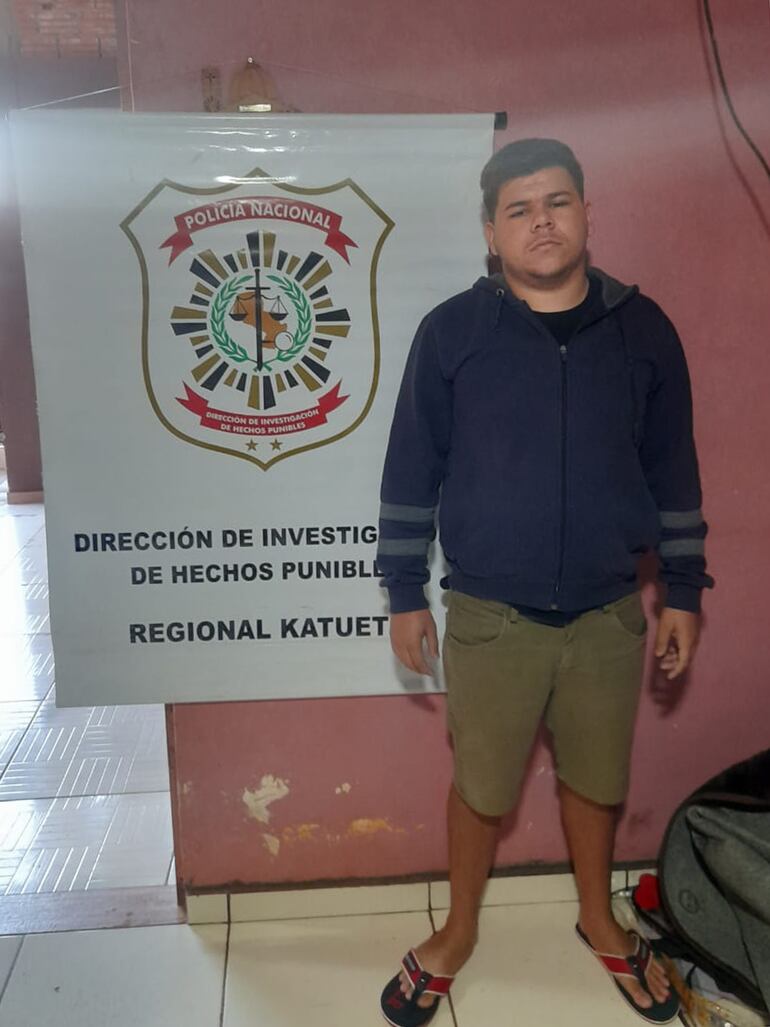 Fabio Machuca, detenido con Giovani Zárate Jiménez, pero ahora liberado por orden del Ministerio Público.