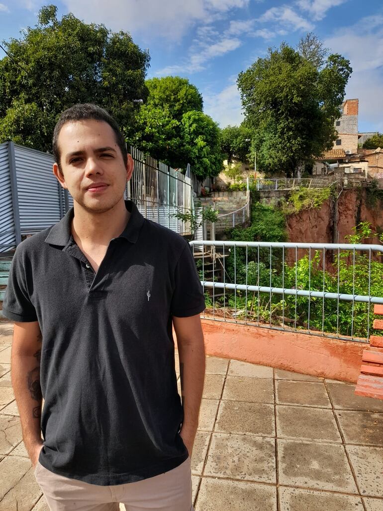 El arquitecto Rolph Vuyk, proyectista de un teleférico en el mirador de Itá Pytã Punta.