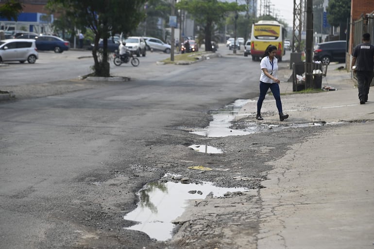 La avenida Artigas es una de las arterias más olvidadas de Asunción. 