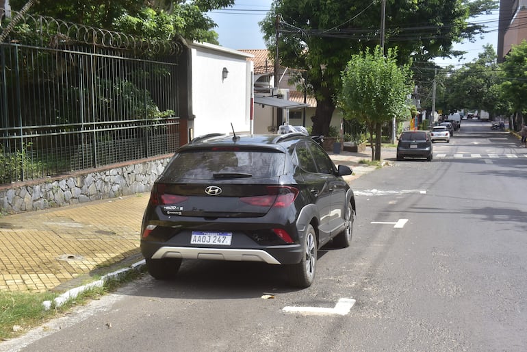 Estacionamiento en calles de Villa Morra. 