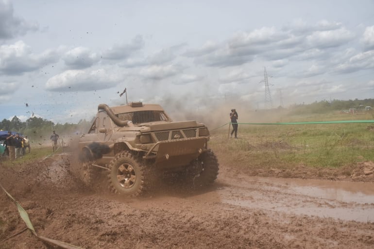 La dupla compuesta por Volker Huber y Walfried Vogel, a bordo de la potente Nissan Patrol, fue la destacada de la competencia.