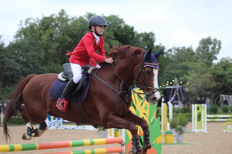 Agustín Chamorro, del Club Hípico Paraguayo, fue el mejor de la jornada sabatina en el Rakiura, en la categoría Children B.