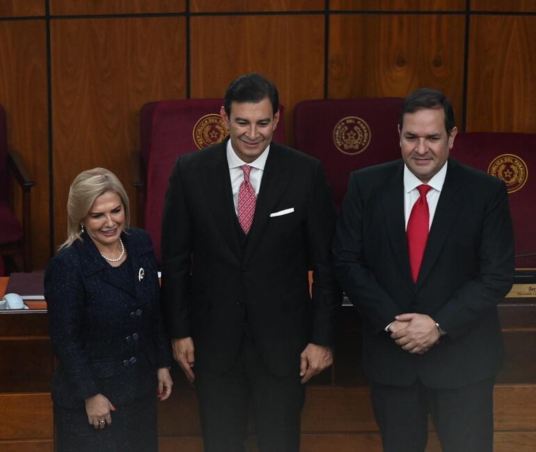 Hermelinda Alvarenga ,Beto Ovelar y Arnaldo Samaniego.